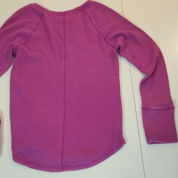 Thermal long sleeve material purple women's small Great Item To Use As A Gift! - Picture 4 of 4